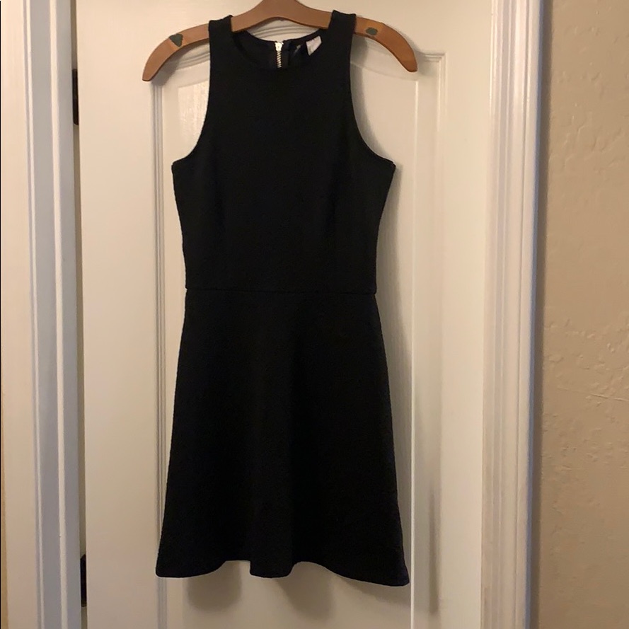 H&M Black Textured Back Cut Outs Skater Dress. Sz4